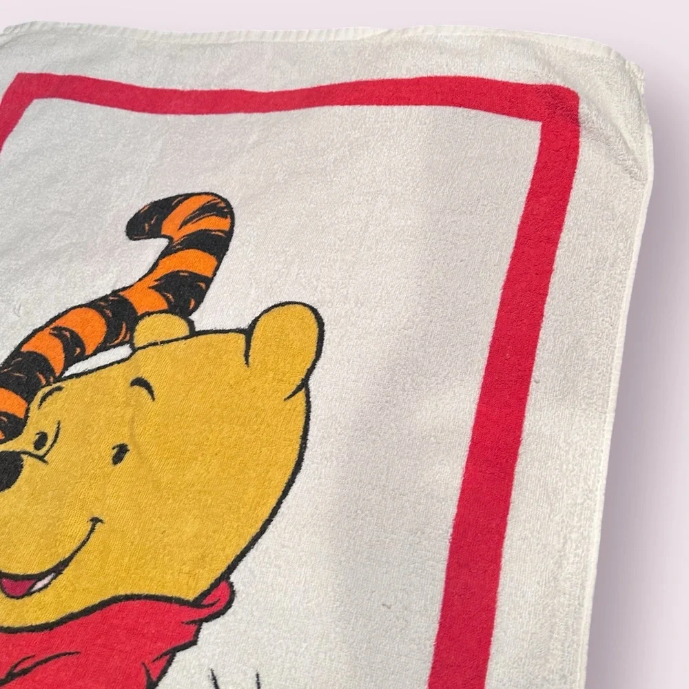 Disney White And Red Winnie the Pooh and Tigger Beach Towel 55